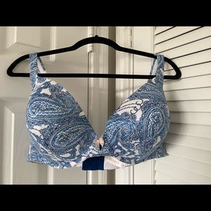 Bra 42DD PUSH UP NEVER WORN
